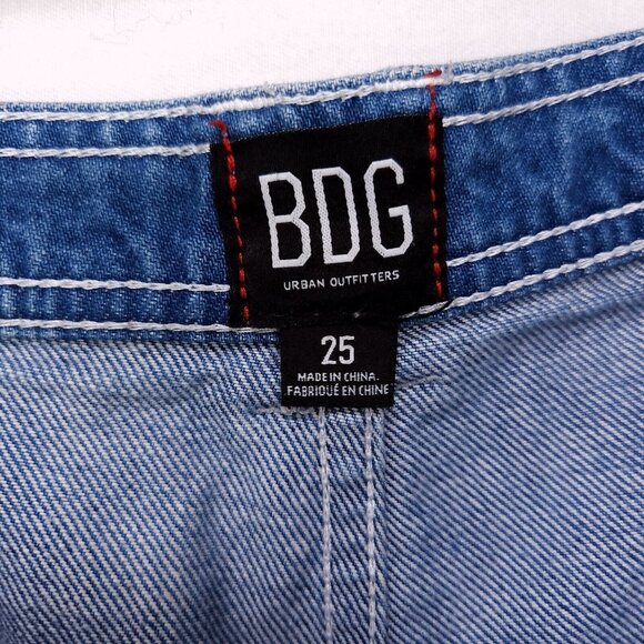 Urban Outfitters BDG Jeans Super Wide Leg Button Fly High Waist Raw Hem Size 25 - Picture 5 of 13